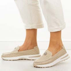 Beżowe ażurowe skórzane mokasyny damskie Evento 8663. Brązowe mokasyny damskie eVento, na jesień, z jeansu, z okrągłym noskiem, bez obcasa. Za 239.00 zł.