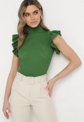 Zielony Prążkowany Golf z Krótkim Rękawem i Falbankami Padivessa. Zielone golfy damskie Born2be, s, bez wzorów, z materiału, bez ramiączek. Za 39.99 zł.