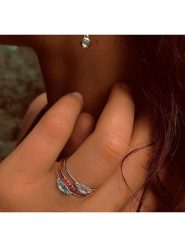 Les Petites Précieuses Srebrny pierścionek z topazem i cyrkonią rozmiar: 54. Niebieskie pierścionki damskie Les Petites Précieuses, z cyrkonią, srebrne. Za 69.99 zł.