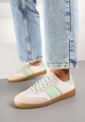 Biało-Zielone Sneakersy Tenisówki z Ozdobnymi Paskami Nelidi. Białe obuwie sportowe damskie Born2be, z jeansu, bez zapięcia, tenisowe. Za 64.99 zł.