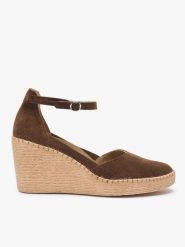 Brązowe koturny espadryle z skóry welurowej. Brązowe espadryle damskie Ryłko, bez wzorów, ze skóry, bez obcasa, na koturnie. Za 399.99 zł.