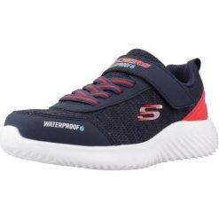 Buty SKECHERS BOUNDER-DRIPPER DROP Niebieski. Czerwone obuwie trekkingowe damskie Skechers, z materiału, bez zapięcia. Za 222.99 zł.