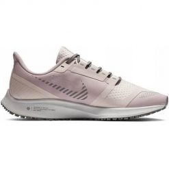 Buty do biegania damskie Nike Air Zoom Pegasus 36 Shield. Białe obuwie sportowe damskie Nike, z gumy, bez zapięcia, do biegania. Za 545.00 zł.