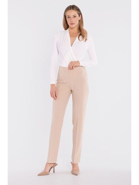 Stylove Spodnie w kolorze beżowym rozmiar: M. Brązowe spodnie materiałowe damskie Stylove, bez wzorów, z materiału. Za 234.95 zł.