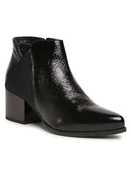 Lasocki Botki 70814-01 Czarny. Czarne botki damskie Lasocki, z lakierowanej skóry, bez obcasa, na słupku, bez zapięcia. Za 299.99 zł.