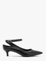 Czarne czółenka slingback bez pięty. Czarne czółenka damskie Ryłko, bez wzorów, ze skóry, bez obcasa, na obcasie. Za 399.99 zł.