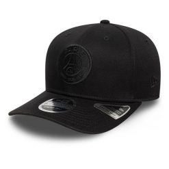 New Era czapka z daszkiem Cap Paris Saint-Germain czarna. Czarne czapki z daszkiem damskie PSG, bez wzorów, z bawełny. Za 179.00 zł.