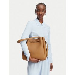 Torebka Tory Burch. Brązowe torebki klasyczne damskie Tory Burch, bez dodatków. Za 2,604.00 zł.