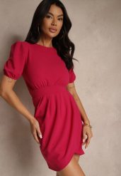 Różowa Sukienka o Dopasowanym Kroju z Marszczeniem Redorielle. Czerwone sukienki damskie Renee, bez wzorów, eleganckie, bez ramiączek. W wyprzedaży za 83.99 zł.