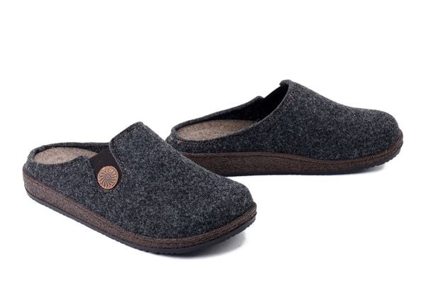 BEFADO 155D 183 brązowy, kapcie damskie. Szare kapcie damskie Befado. Za 94.99 zł.