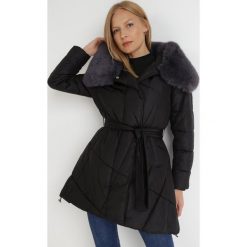 Czarna Kurtka Agamerus. Czarne kurtki damskie Born2be, l, z aplikacjami, z materiału, bez kaptura. Za 279.99 zł.