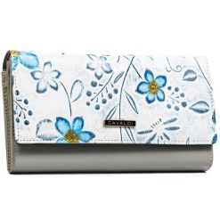 Skórzany portfel damski w kwiaty, mieści dowód rejestracyjny - 4U Cavaldi. Portfele damskie 4U Cavaldi, bez wzorów, ze skóry. Za 89.99 zł.
