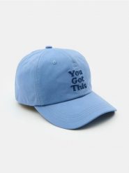 Czapka z daszkiem z haftowanym napisem You Got This - błękitny. Niebieskie czapki z daszkiem damskie Sinsay, bez wzorów. Za 19.99 zł.