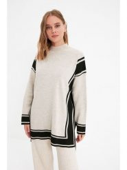 Trendyol Sweter w kolorze beżowo-czarnym rozmiar: L/XL. Brązowe swetry klasyczne damskie Trendyol, l, ze splotem, bez kołnierzyka. Za 79.03 zł.