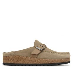 Klapki Birkenstock. Brązowe klapki damskie Birkenstock, bez wzorów, bez obcasa, bez zapięcia. Za 764.99 zł.