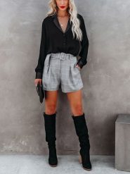 LA Angels Bluzka w kolorze czarnym rozmiar: XL. Czarne bluzki damskie LA Angels, xl, bez wzorów, bez kołnierzyka, bez ramiączek. Za 130.99 zł.