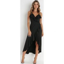 Czarna Sukienka Adathe. Czarne sukienki damskie Born2be, z aplikacjami, eleganckie, bez ramiączek. Za 199.99 zł.