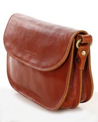 Saddle bag półksiężyc MARCO MAZZINI camelowa L255b. Torebki klasyczne damskie ze skóry, bez dodatków. Za 379.05 zł.