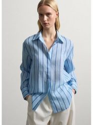 STEFANEL Bluzka w kolorze błękitnym rozmiar: 42. Niebieskie bluzki damskie Stefanel, bez wzorów, bez kołnierzyka, bez ramiączek. Za 173.99 zł.