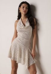 Biała Rozkloszowana Sukienka z Koronki z Wiązaniem i Odkrytymi Plecami Bernisa. Białe sukienki damskie Born2be, bez wzorów, z koronki, bez ramiączek. Za 149.99 zł.