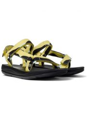 Camper Sandały w kolorze żółto-czarnym rozmiar: 37. Czarne sandały damskie Camper, bez wzorów, z otwartym noskiem, bez obcasa, bez zapięcia. Za 208.99 zł.