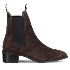 Sztyblety Gant. Brązowe botki damskie Gant, bez obcasa, na płaskiej podeszwie, bez zapięcia. Za 769.99 zł.