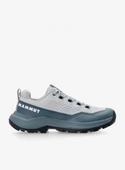 Buty turystyczne damskie Mammut Sertig III Low. Niebieskie obuwie trekkingowe damskie Mammut, z gumy, bez zapięcia. Za 629.99 zł.