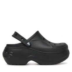 Klapki Crocs. Czerwone klapki damskie Crocs, bez wzorów, bez obcasa, bez zapięcia. Za 199.99 zł.