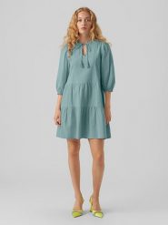 Vero Moda Sukienka w kolorze błękitnym rozmiar: L. Niebieskie sukienki damskie Vero Moda, bez wzorów, z bawełny, bez ramiączek. Za 105.38 zł.