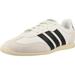 Buty ADIDAS KI6726 BARREDA LO Biały. Białe obuwie trekkingowe damskie Adidas, z tkaniny, bez zapięcia. Za 334.95 zł.
