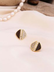 Pierres de Jade Pozłacane kolczyki-wkrętki z perłami i cyrkoniami rozmiar: onesize. Pomarańczowe kolczyki damskie Pierres de Jade, z cyrkonią, pozłacane. Za 60.99 zł.