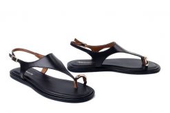 TAMARIS 1-28142-46 003 black, sandały damskie. Czarne sandały damskie Tamaris, bez wzorów, z gumy, bez obcasa, bez zapięcia. Za 220.91 zł.