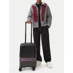 Walizka kabinowa Beverly Hills Polo Club. Czarne walizki Beverly Hills Polo Club, bez wzorów. Za 299.99 zł.