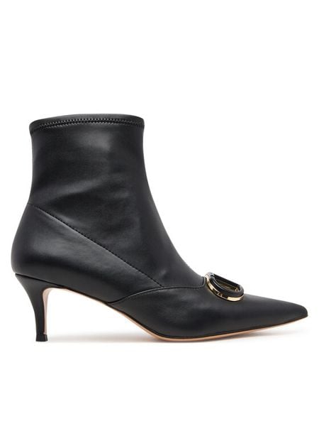 TWINSET Botki 252TCP034 00006 Czarny. Czarne botki damskie Twinset, ze skóry, bez obcasa, na szpilce, bez zapięcia. Za 679.99 zł.