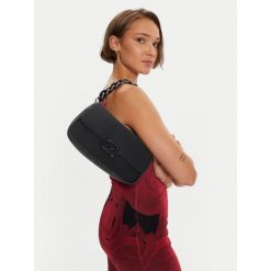 Torebka Marella. Czarne torebki klasyczne damskie Marella, bez dodatków. Za 679.99 zł.