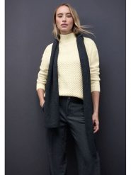 Street One Sweter w kolorze kremowym rozmiar: 36. Brązowe swetry klasyczne damskie Street One, z bawełny, bez kołnierzyka. Za 139.54 zł.