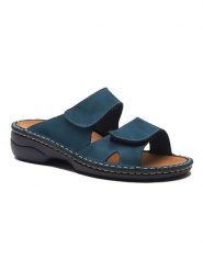 Comfortfusse Skórzane klapki w kolorze niebieskim rozmiar: 40. Niebieskie klapki damskie Comfortfüße, bez wzorów, z nubiku, z otwartym noskiem, bez obcasa, bez zapięcia. Za 263.53 zł.