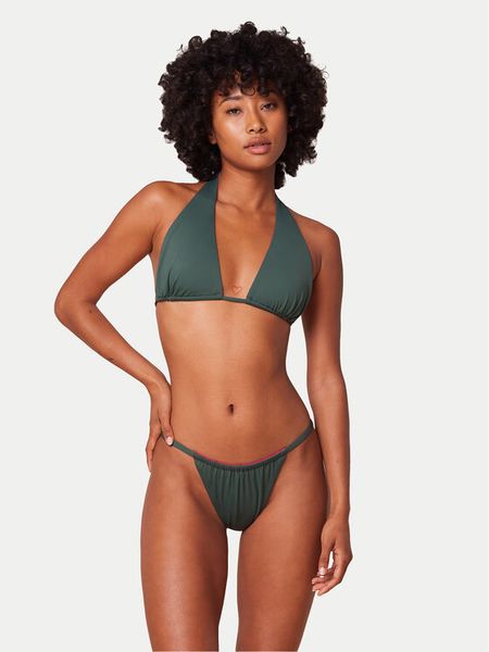 Triumph Góra od bikini Free Smart 10217806 Zielony. Zielone bikini Triumph, bez wzorów, z syntetyku. Za 199.99 zł.