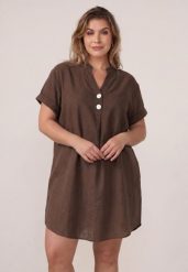 Brązowa Bawełniana Sukienka o Pudełkowym Kroju z Ozdobnymi Guzikami Kateira. Brązowe sukienki damskie Born2be, bez wzorów, z bawełny, bez ramiączek. Za 99.99 zł.