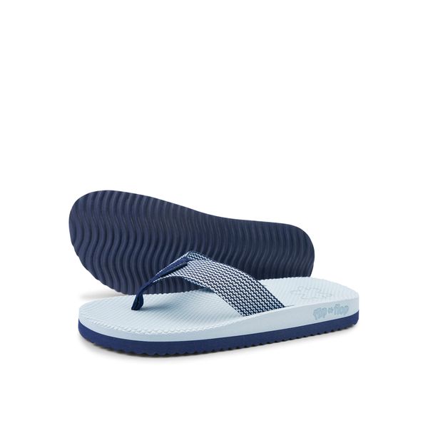 Japonki basenowe dla dorosłych Flip Flop Comfy Tex. Niebieskie klapki damskie Flip Flop, bez wzorów, bez obcasa, bez zapięcia. W wyprzedaży za 73.00 zł.
