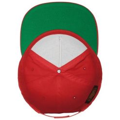 Czapka Flexfit Classique 5 panel. Czerwone czapki damskie FLEXFIT, bez wzorów, z materiału. Za 67.65 zł.