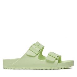 Klapki Birkenstock. Zielone klapki damskie Birkenstock, bez wzorów, bez obcasa, bez zapięcia. Za 249.99 zł.