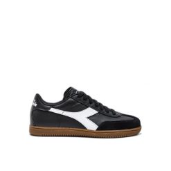Sneakersy Diadora Trainer. Czarne obuwie sportowe damskie Diadora, bez zapięcia. W wyprzedaży za 431.50 zł.