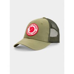 Czapka z daszkiem Fjallraven 1960 Logo Langtradarkeps. Zielone czapki z daszkiem damskie Fjällräven, bez wzorów. Za 177.99 zł.