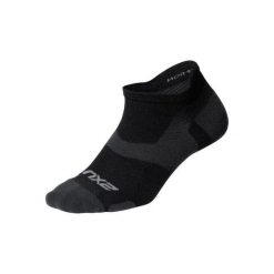 Niewidzialne skarpety 2XU Vectr LightCushion. Czarne skarpetki damskie 2XU, bez wzorów. Za 126.00 zł.