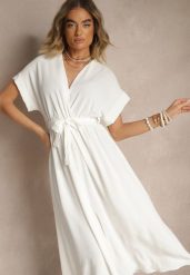 Biała Rozkloszowana Sukienka z Gumką w Talii i Wiązaniem Sepenira. Białe sukienki damskie Renee, bez wzorów, z jeansu, eleganckie, bez ramiączek. W wyprzedaży za 63.99 zł.