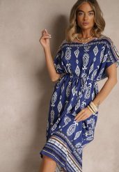 Niebieska Wiskozowa Sukienka o Pudełkowym Kroju w Etniczny Print Miriliana. Niebieskie sukienki damskie Renee, z aplikacjami, z jeansu, eleganckie, bez ramiączek. W wyprzedaży za 55.99 zł.