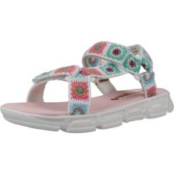 Sandały PABLOSKY 986100P Wielokolorowy. Sandały damskie Pablosky, bez wzorów, z tkaniny, bez obcasa, bez zapięcia. Za 179.99 zł.