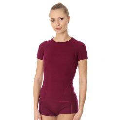 Koszulka wełniana z krótkim rękawem damska Brubeck ACTIVE WOOL. Fioletowe koszulki damskie Brubeck, m, bez wzorów, z elastanu, bez kołnierzyka, bez ramiączek. Za 190.99 zł.