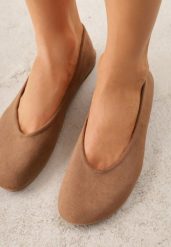 Brązowe Casualowe Balerinki z Imitacji Zamszu Zambra. Brązowe balerinki damskie Born2be, bez wzorów, z jeansu. Za 79.99 zł.